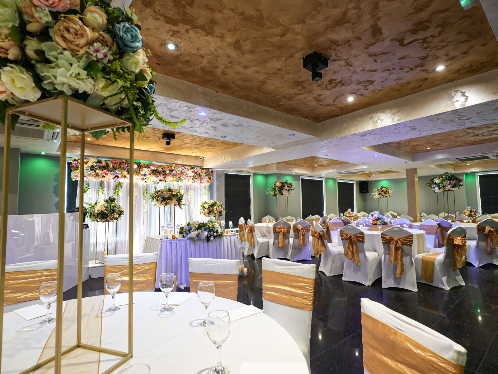 Carlton Lounge wedding venue Kingsbury